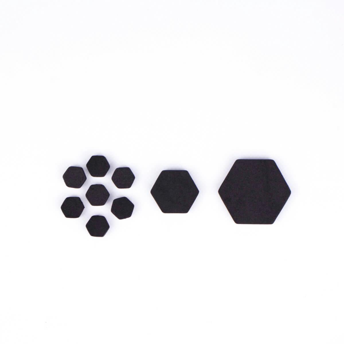 Ukázka několika malých 10mm pěnových šestiúhelníků
