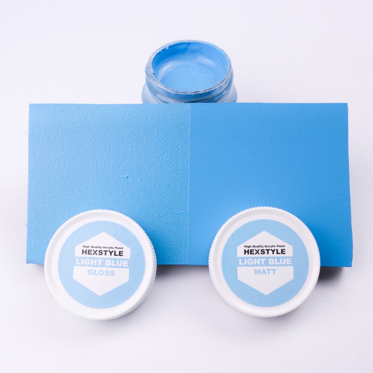 Hexstyle gloss and matt light blue colour swatch